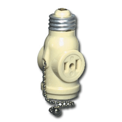 Leviton 660WATT 125V AC 2-Pole 2-Wire Max. Total Medium Base Pull Chain Lampholder and 2 Outlets